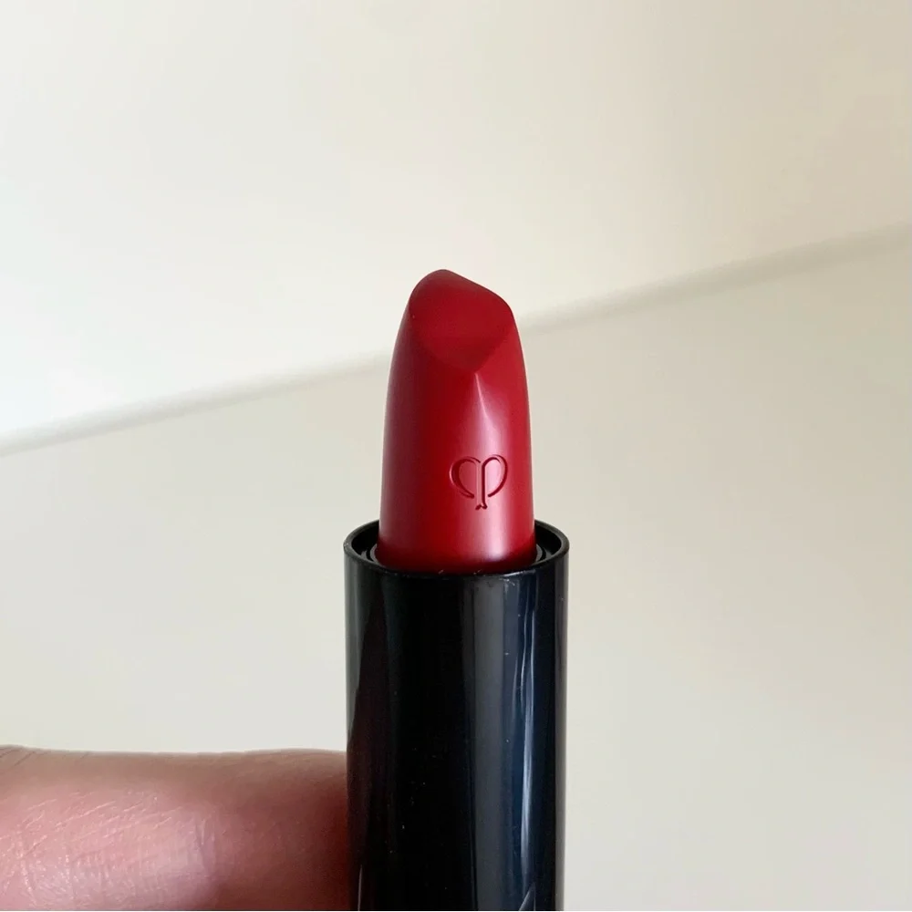 Cle de peau cashmere lipstick in red legend rouge a levres